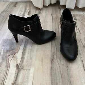 Vince Camuto Ankle Bootie Heels size 7